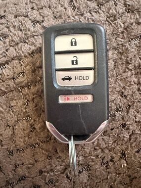 Honda Key Fob Remote with Trunk and Panic Buttons